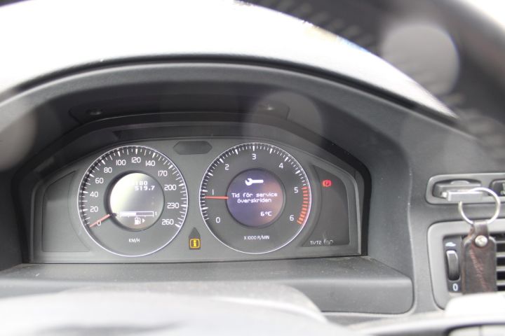 645647-19 Volvo V70 1.6D DRIVe Kinetic -2011 (109hk, 333180km)