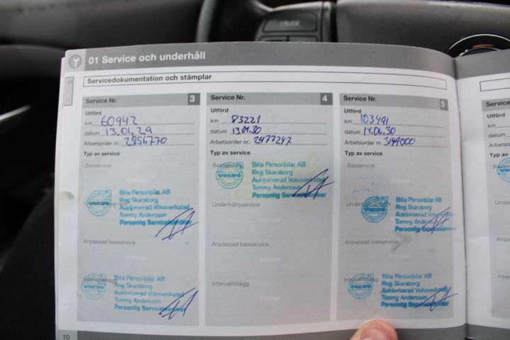 645647-24 Volvo V70 1.6D DRIVe Kinetic -2011 (109hk, 333180km)