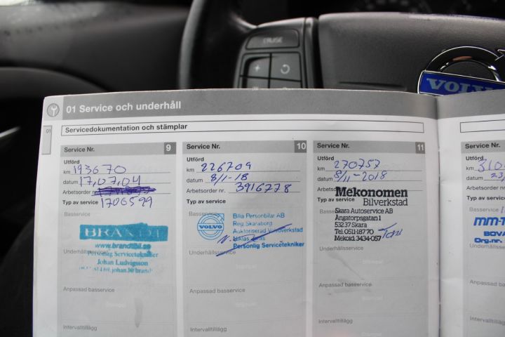 645647-26 Volvo V70 1.6D DRIVe Kinetic -2011 (109hk, 333180km)