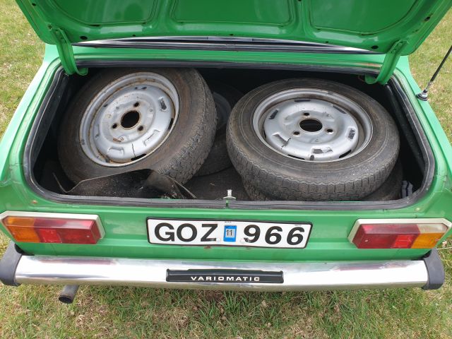 668957-30 Daf 66 Super Luxe 1973 6700 miles (GOZ 966)