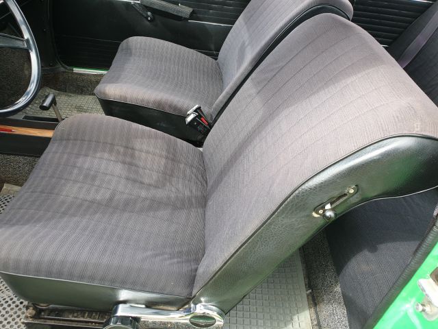 668957-36 Daf 66 Super Luxe 1973 6700 miles (GOZ 966)