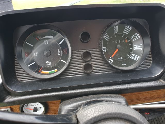 668957-40 Daf 66 Super Luxe 1973 6700 miles (GOZ 966)