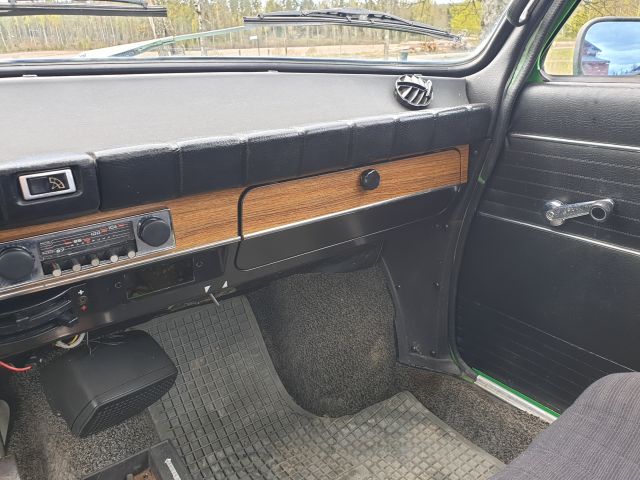 668957-41 Daf 66 Super Luxe 1973 6700 miles (GOZ 966)