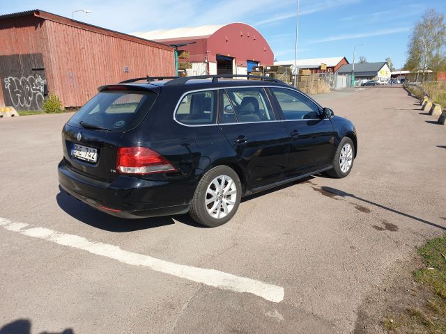 669358-12 VW Golf Variant 1.4 TSI 2010 (BHE 742)