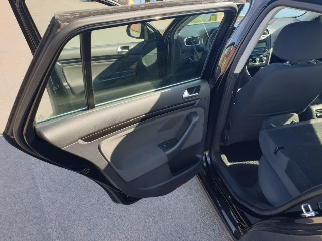 669358-29 VW Golf Variant 1.4 TSI 2010 (BHE 742)