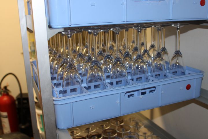 660153-2 Glass for restaurant