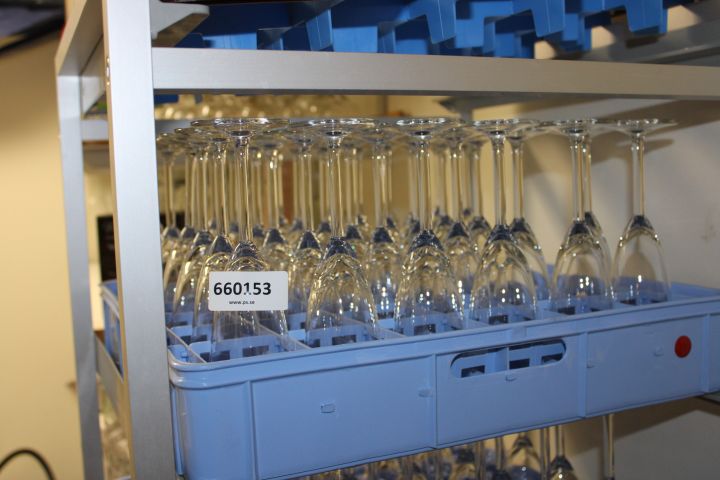 660153-1 Glass for restaurant
