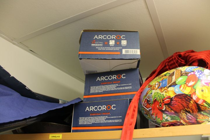 660153-8 Glass for restaurant