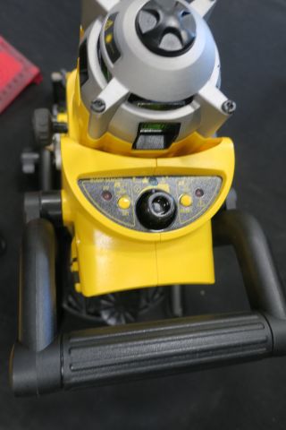 668086-3 Rotary laser DeWALT DW073 - Free shipping