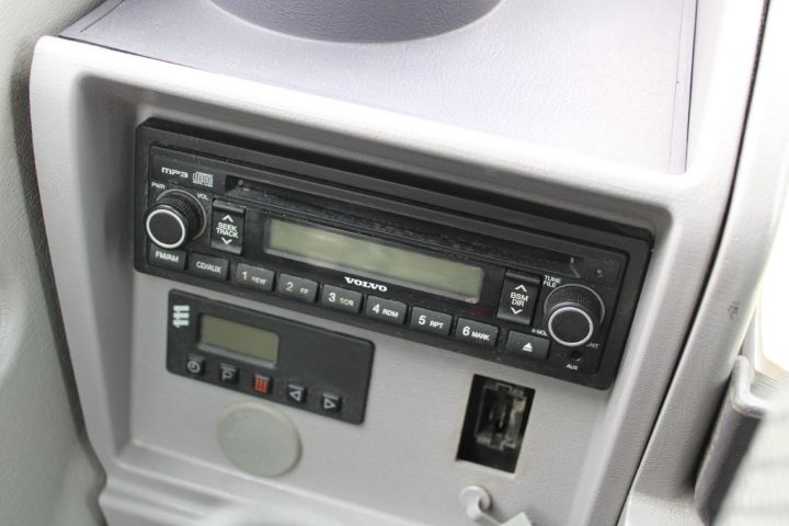 656181-47 Wheeled excavator Volvo EW 160D -12