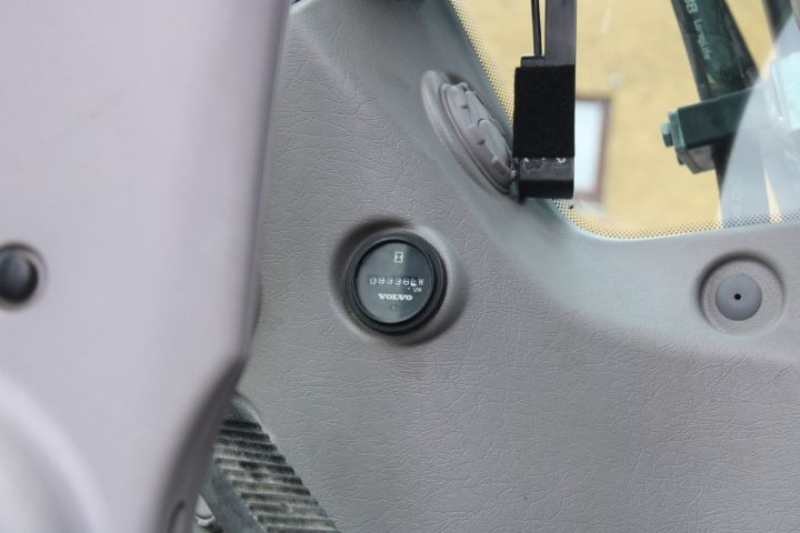 656181-50 Wheeled excavator Volvo EW 160D -12