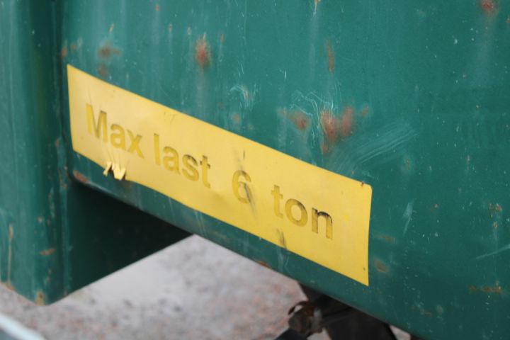 656181-68 Wheeled excavator Volvo EW 160D -12