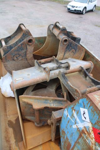 656181-69 Wheeled excavator Volvo EW 160D -12