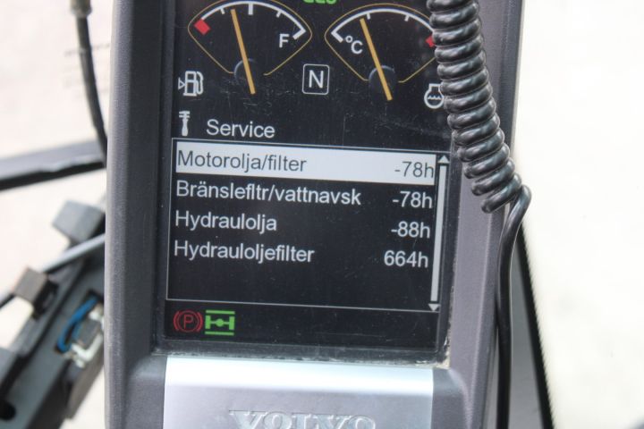 656181-51 Wheeled excavator Volvo EW 160D -12