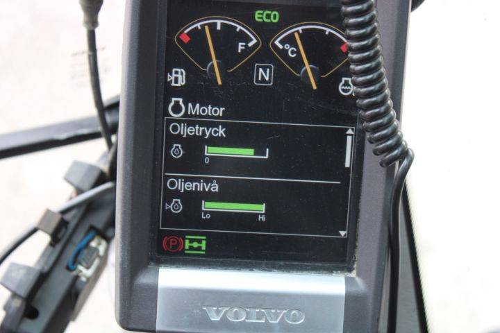 656181-54 Wheeled excavator Volvo EW 160D -12