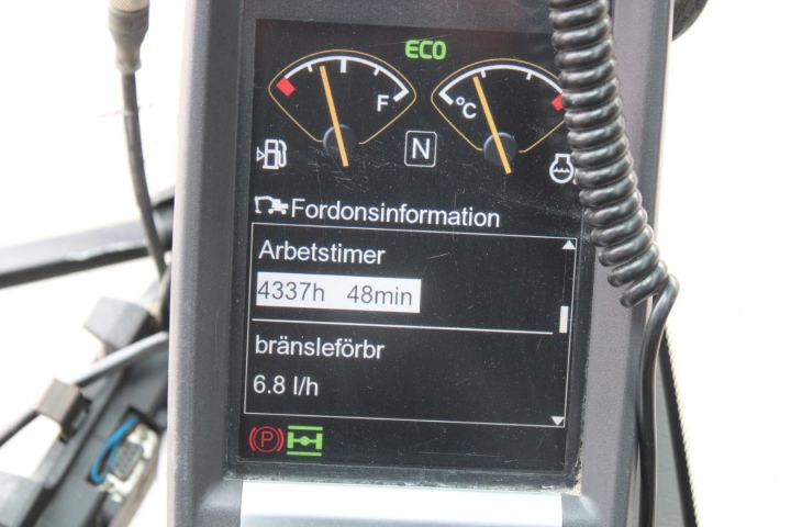 656181-53 Wheeled excavator Volvo EW 160D -12