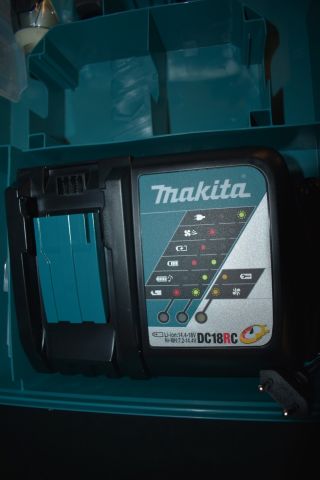 639290-7 Impact screwdriver Makita BTD145RFE 18V - incl. 1 battery 14.4V (3.0Ah) & charger (display examples)