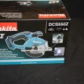 639307-2 Battery operated metal cutting saw Makita DCS550Z 136 mm 18V (new)