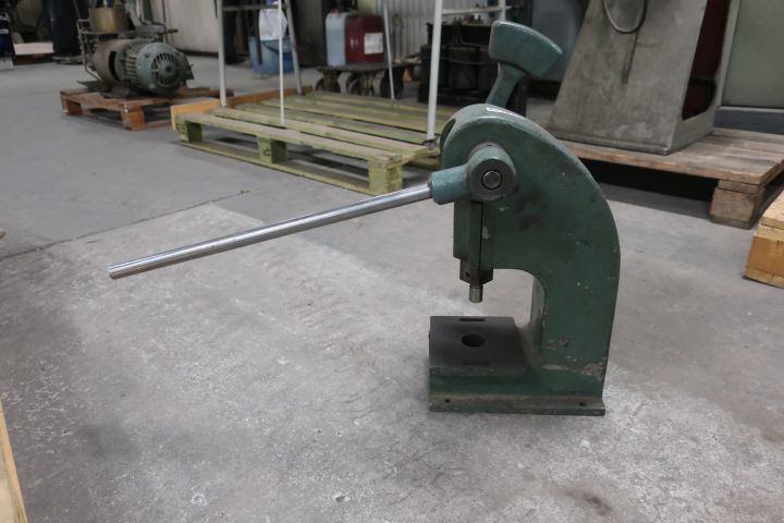 651415-6 Stifle Press