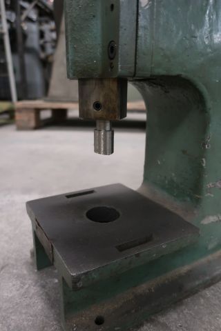 651415-7 Stifle Press