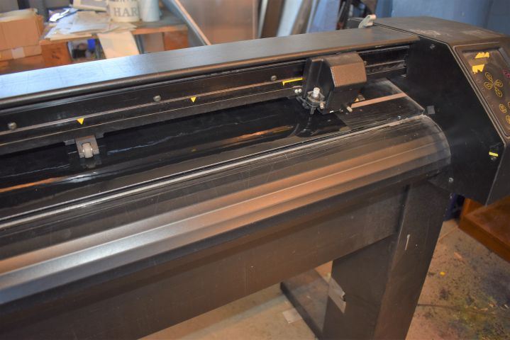 646923-3 Slot Plotter - SummaSign T1300