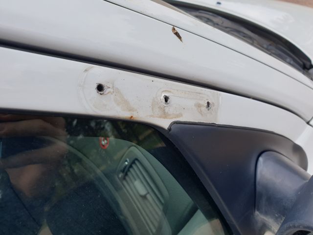 671258-16 Volvo XC70 2.5 T 2004 UZM463