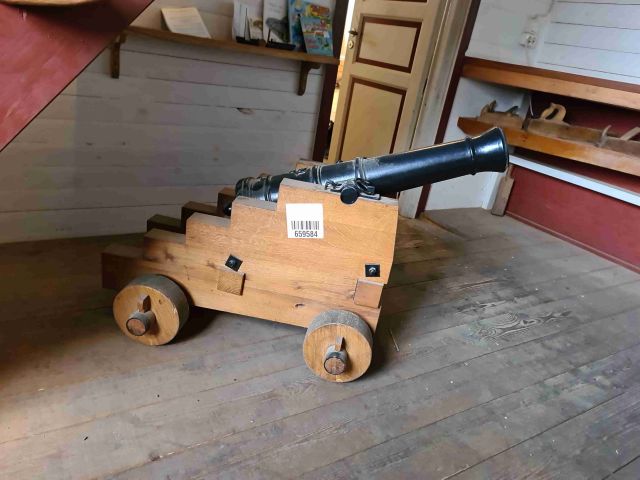 659584-1 Lavett with cannon