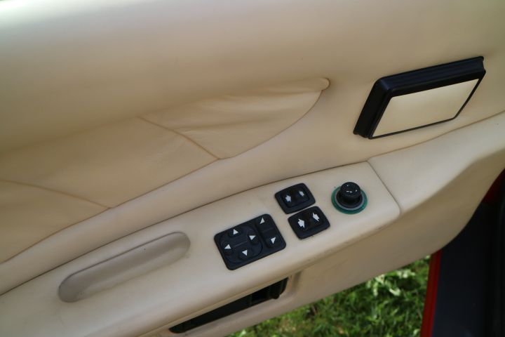 649090-26 Lotus Esprit Turbo 1988