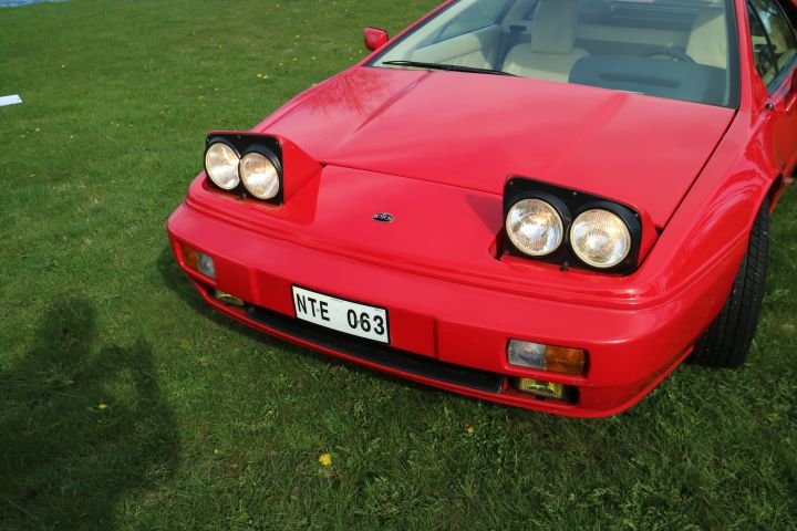 649090-30 Lotus Esprit Turbo 1988