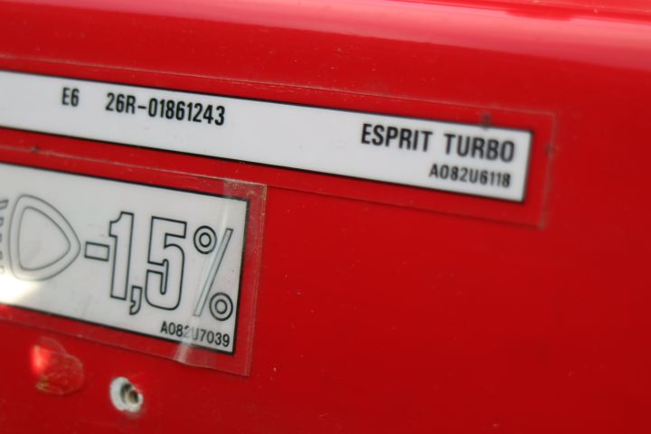 649090-53 Lotus Esprit Turbo 1988