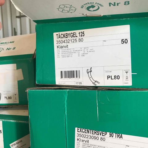 547670-7 Stuprör, hängrännor samt monteringsdetaljer 10 kartonger