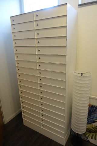 672229-3 Storage cabinet, stereo, 6 pallets