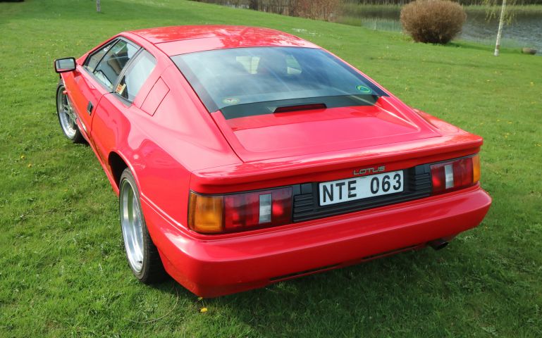 649090-10 Lotus Esprit Turbo 1988