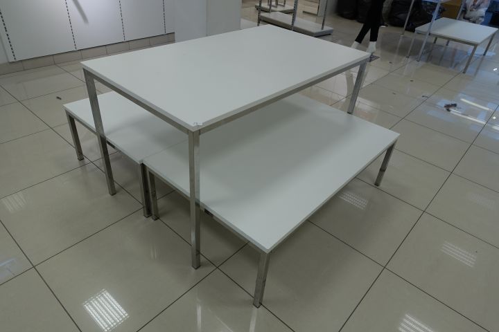 659730-1 3 pcs Table