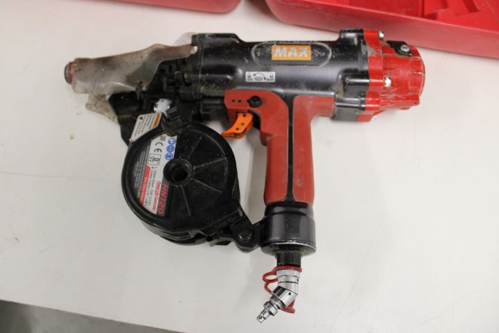 661174-3 Nail gun - Max HN120