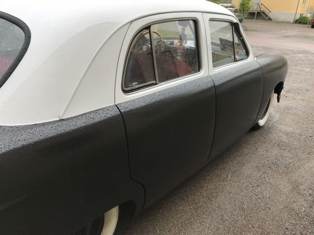 672701-13 1950 Ford DeLuxe V8