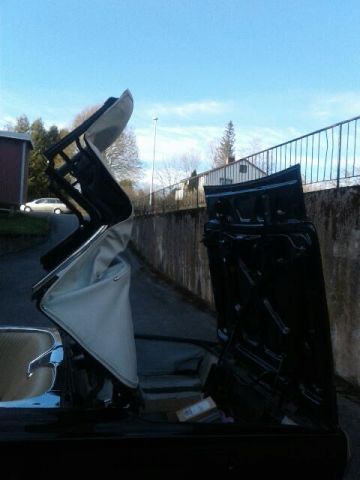 519592-25 Ford Thunderbird cab -65 (DSR297)