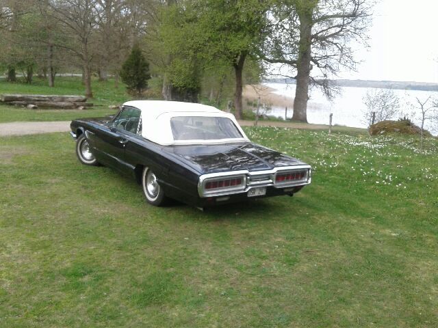 519592-3 Ford Thunderbird cab -65 (DSR297)