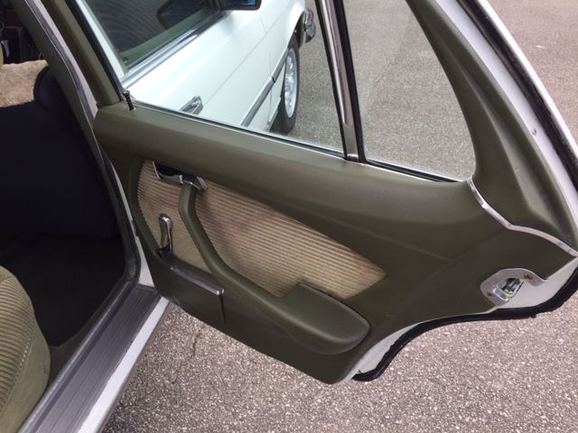 673267-12 Mercedes-Benz 280 SE 1974