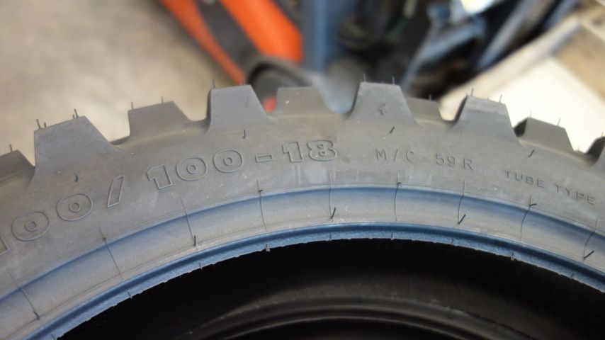 672546-5 2 MC tires Michelin Cross AC10 100/100 - 18