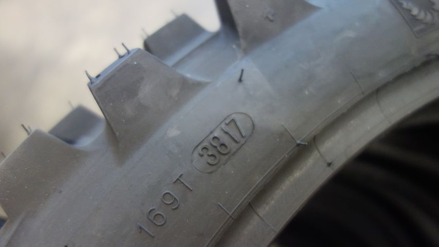 672546-8 2 MC tires Michelin Cross AC10 100/100 - 18