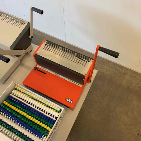 656227-2 Ibico and R-3000 Plastic Back Binders