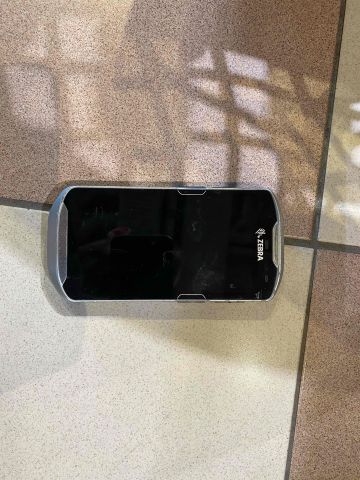 670715-3 Zebra system, 4 handsets