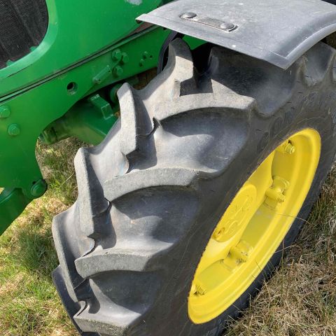 673501-19 John Deere 5620 RGC 457 -06