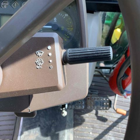 673501-26 John Deere 5620 RGC 457 -06