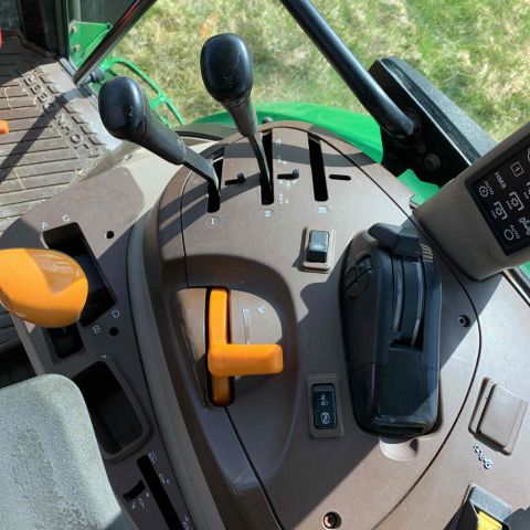 673501-28 John Deere 5620 RGC 457 -06