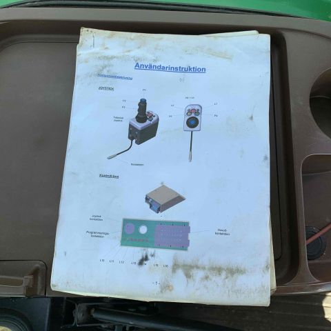 673501-35 John Deere 5620 RGC 457 -06