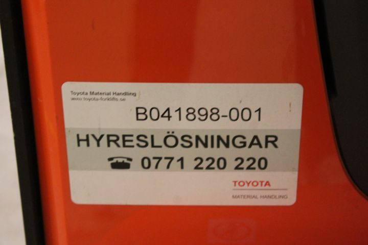 670848-5 Toyota BT Levio pallet truck 1400kg 2015