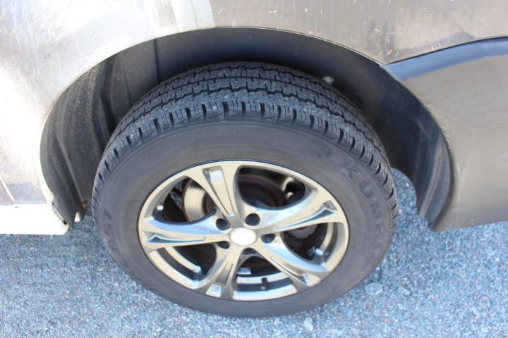 673303-8 Peugeot Expert 2.0 HDi Automat -2013 (163hk, 140380km)