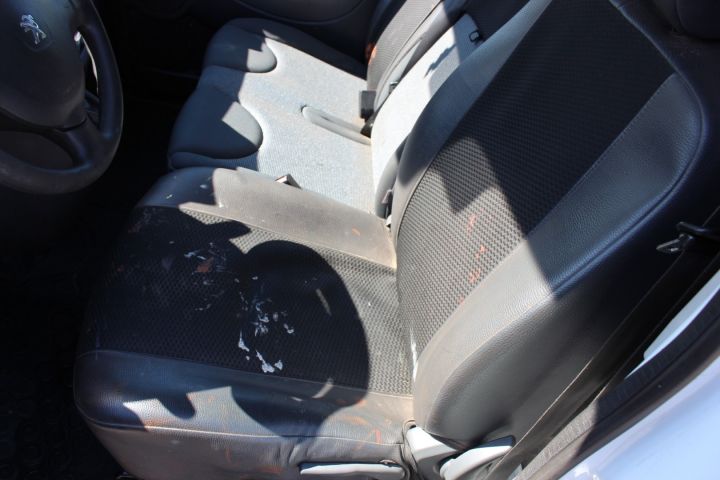 673303-26 Peugeot Expert 2.0 HDi Automat -2013 (163hk, 140380km)